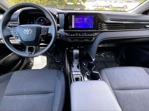 Used 2025 Toyota Camry LE FWD image 14