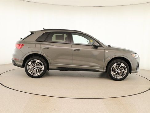 New 2025 Audi Q3 2.0T Premium image 8