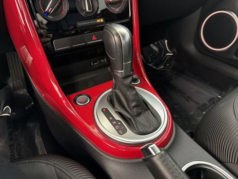 Used 2018 Volkswagen Beetle 2.0T S FWD image 24