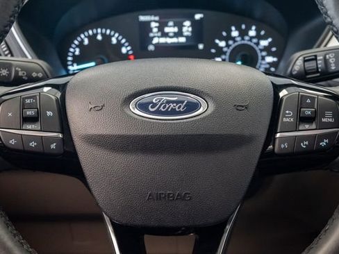 Used 2022 Ford Escape SEL AWD/4WD image 12