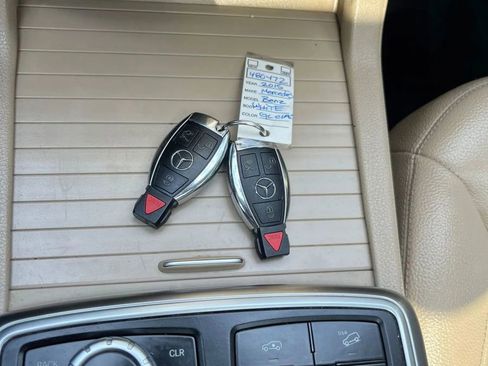 Used 2015 Mercedes-Benz GL 450 4MATIC image 15