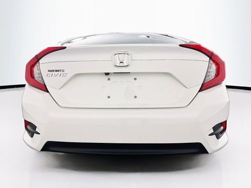 Used 2019 Honda Civic LX image 7