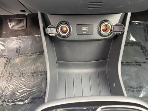 Used 2020 Hyundai Ioniq Limited image 24