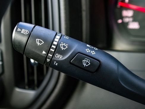 Used 2024 Chevrolet Silverado 1500 Custom image 24