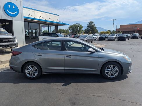 Used 2019 Hyundai Elantra Value Edition FWD image 2