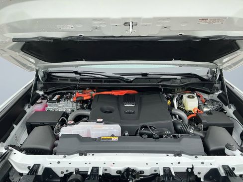 New 2026 Toyota Tundra Platinum image 18