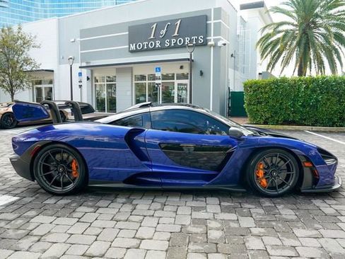 Used 2019 McLaren Senna image 32