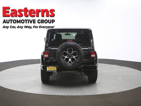 Used 2018 Jeep Wrangler Unlimited Sport S image 41