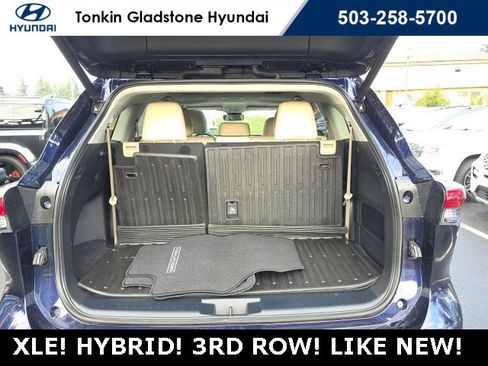 Used 2022 Toyota Highlander XLE image 27