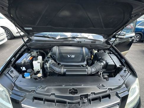 Used 2009 Kia Borrego EX w/ Premium Pkg RWD image 35