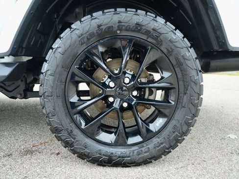 Used 2021 Jeep Gladiator Overland image 33