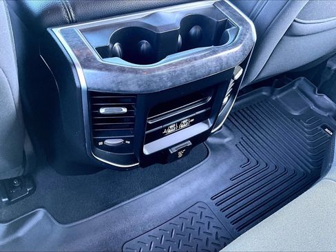 Used 2019 RAM 1500 Big Horn AWD/4WD image 24