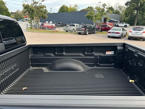 New 2025 Nissan Frontier PRO-4X image 3