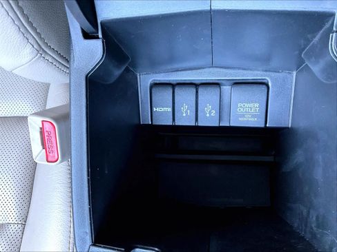 Used 2015 Honda CR-V Touring image 36
