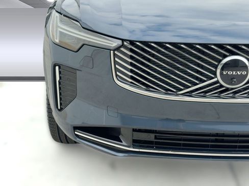 New 2026 Volvo XC90 T8 Plus AWD/4WD image 11