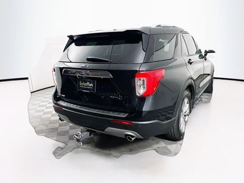 Used 2022 Ford Explorer Limited image 9