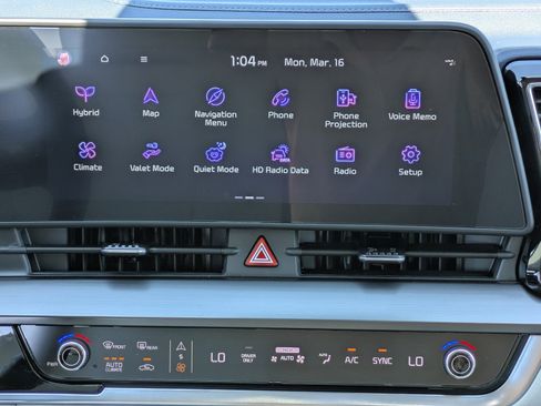 Certified 2024 Kia Sportage EX w/ EX Premium Package image 16