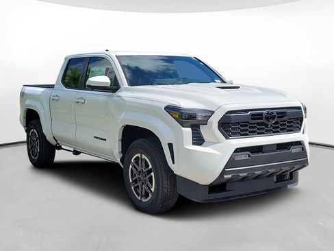 New 2026 Toyota Tacoma TRD Sport w/ TRD Sport Premium Package RWD image 3