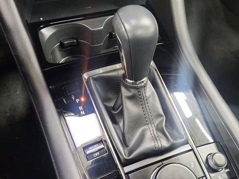 Used 2024 MAZDA MAZDA3 Hatchback w/Premium Plus Pkg image 23