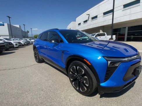 Used 2024 Chevrolet Blazer EV RS image 2