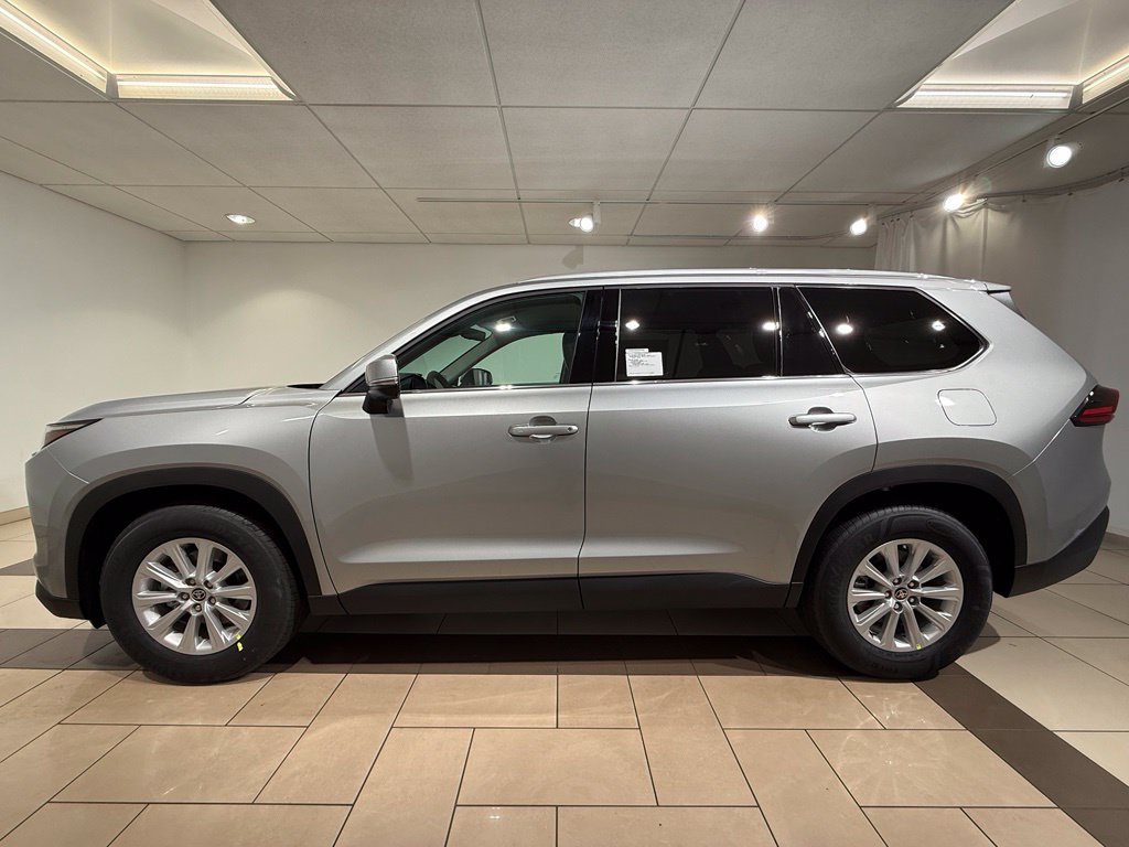 New 2026 Toyota Grand Highlander XLE FWD image 2