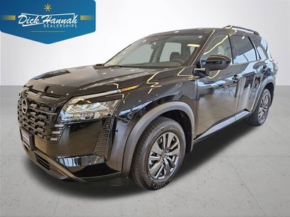 New 2026 Nissan Pathfinder SV w/ SV Premium Package