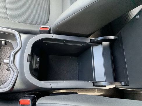 Certified 2025 Toyota RAV4 LE FWD image 26