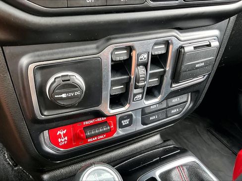Used 2020 Jeep Wrangler Unlimited Rubicon image 31