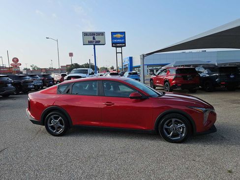 Used 2025 Kia K4 FWD image 9