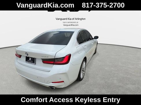 Used 2024 BMW 330i xDrive Sedan AWD/4WD image 9