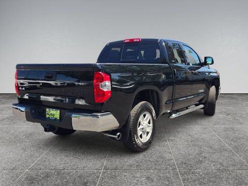 Used 2018 Toyota Tundra SR5 AWD/4WD image 5