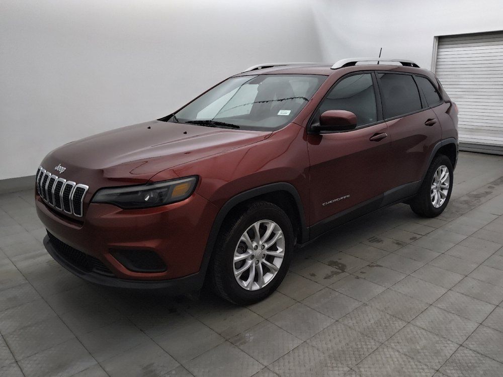 Used 2020 Jeep Cherokee Latitude FWD image 2