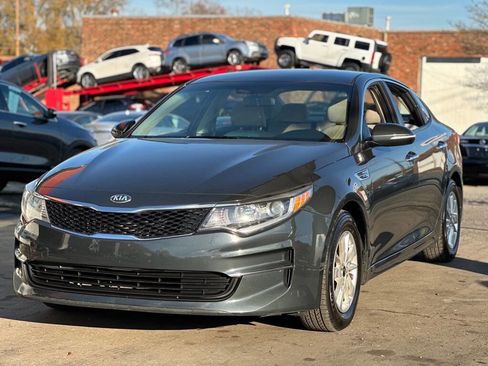 Used 2016 Kia Optima LX image 3