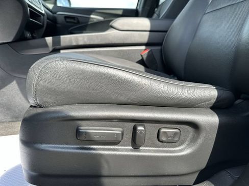 Used 2024 Honda Passport EX-L image 16