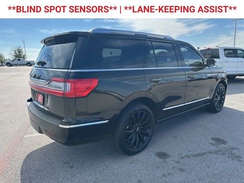 Used 2021 Lincoln Navigator Reserve w/ Luxury Package image 8
