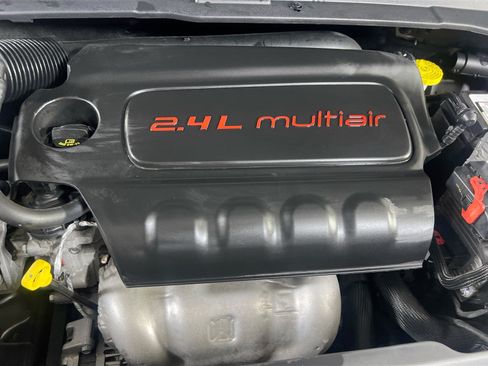 Used 2022 Jeep Compass Latitude AWD/4WD image 28
