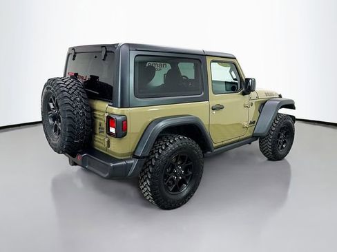 Used 2025 Jeep Wrangler Willys image 7