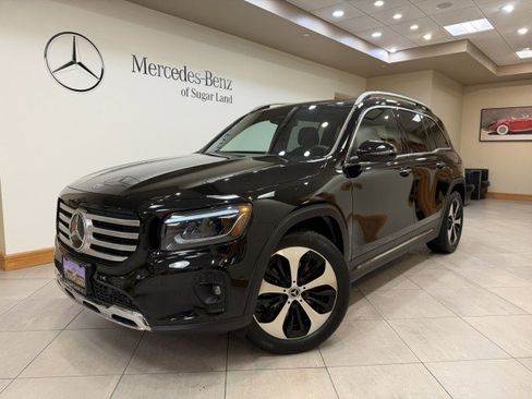 Certified 2025 Mercedes-Benz GLB 250 image 1