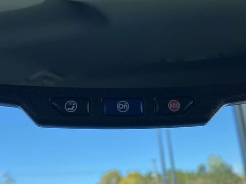 Used 2022 Chevrolet Colorado Z71 image 29