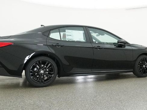 New 2026 Toyota Camry SE image 29