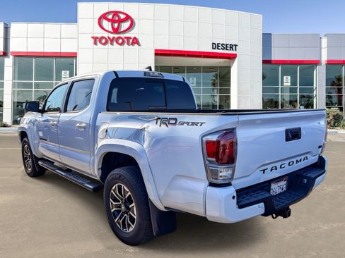 Used 2023 Toyota Tacoma TRD Sport w/ Technology Package RWD image 5