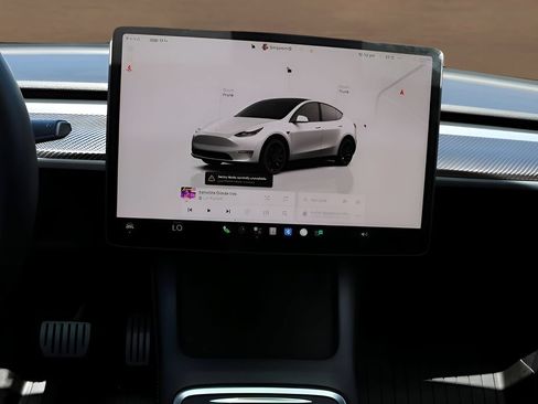Used 2025 Tesla Model Y Performance AWD/4WD image 24