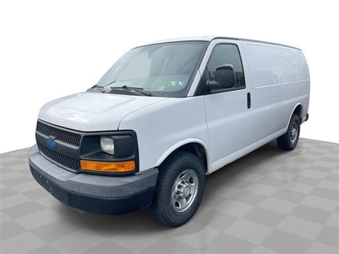Used 2015 Chevrolet Express 2500 image 1