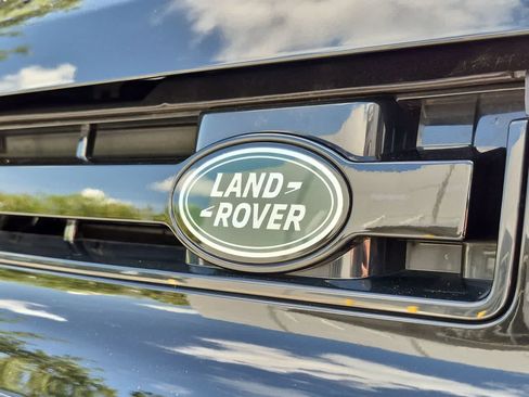 Certified 2025 Land Rover Defender 130 V8 AWD/4WD image 12