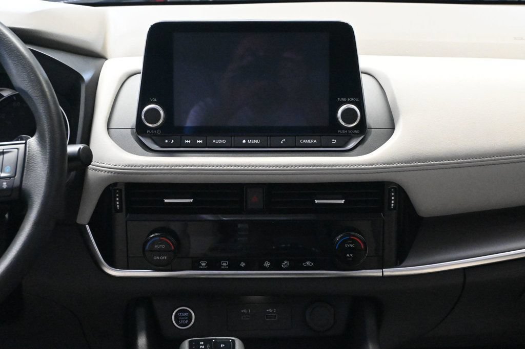 Used 2021 Nissan Rogue SV FWD image 14