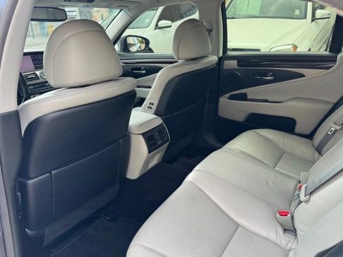 Used 2013 Lexus LS 460 image 25