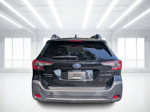 Used 2024 Subaru Outback Premium AWD/4WD image 4