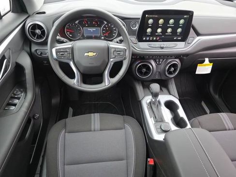 New 2025 Chevrolet Blazer LT w/ Convenience Package image 3