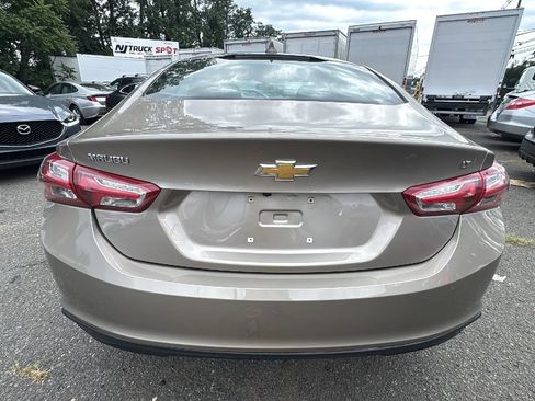 Used 2022 Chevrolet Malibu LT FWD image 6