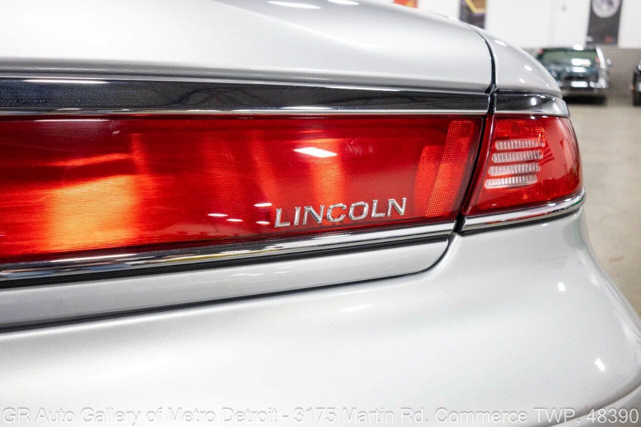 Used 1998 Lincoln Mark VIII RWD image 32
